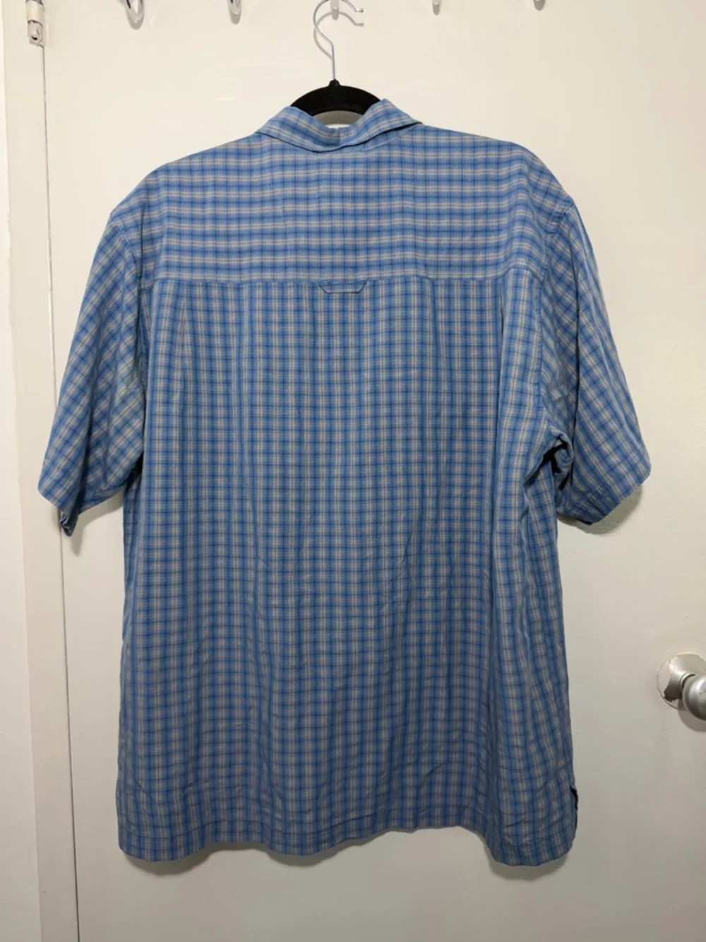 The North Face Men's Blue Plaid Short Sleeve Button-Up Shirt
